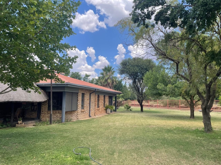 4 Bedroom Property for Sale in Christiana North West